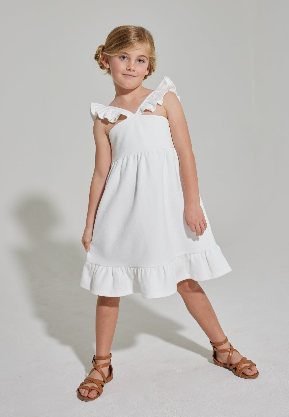 tween girls with pique dress with ruffle sleeves