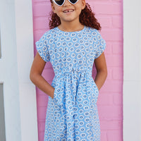 tween girls short sleeved dress with bow detail in blue and white floral pattern